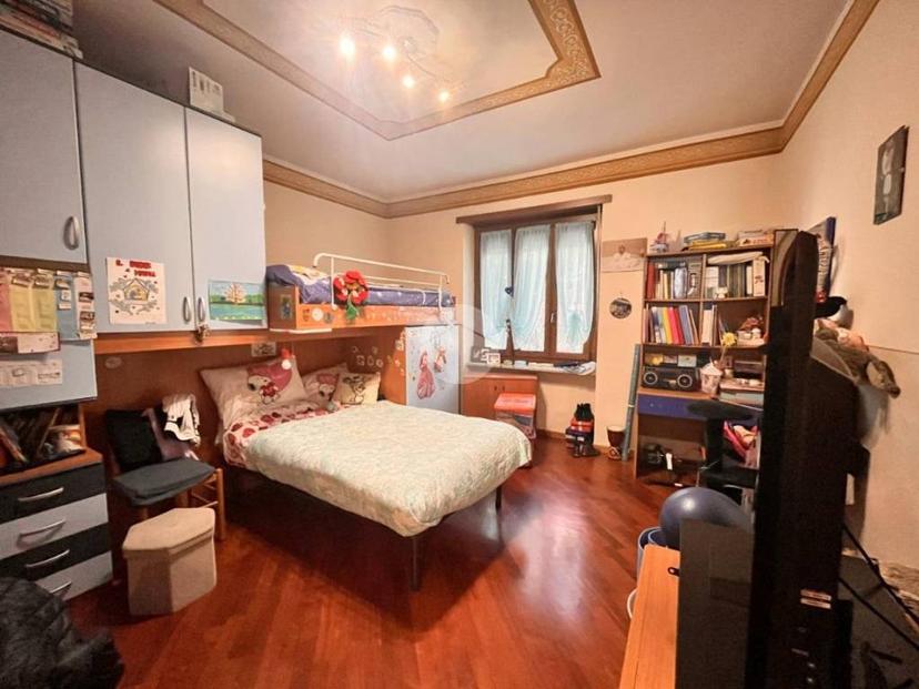 Trilocale via breglio 83, Borgo Vittoria, Torino