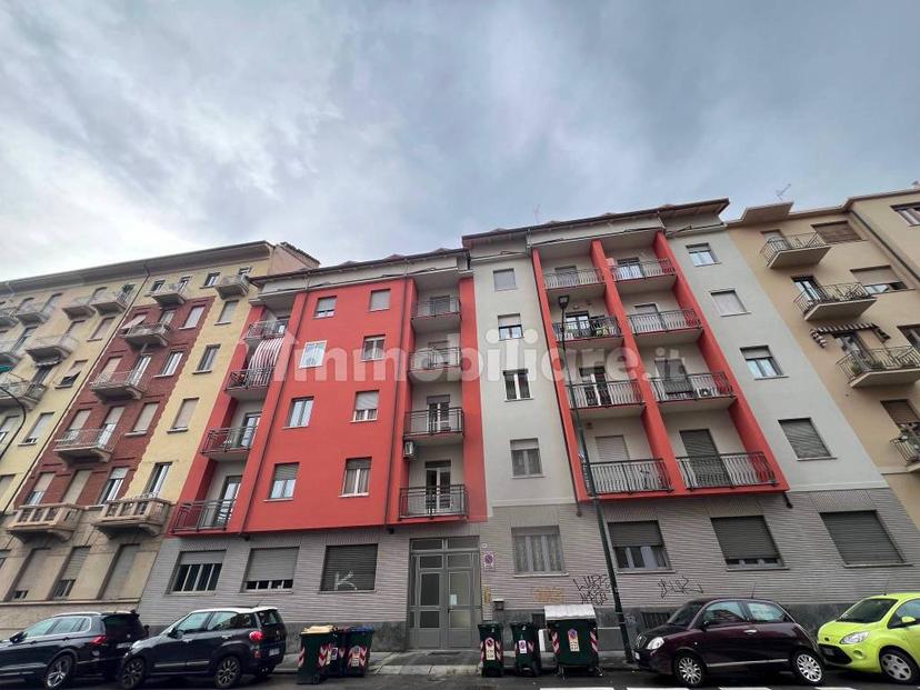 Trilocale via Ventimiglia 90, Nizza Millefonti, Torino