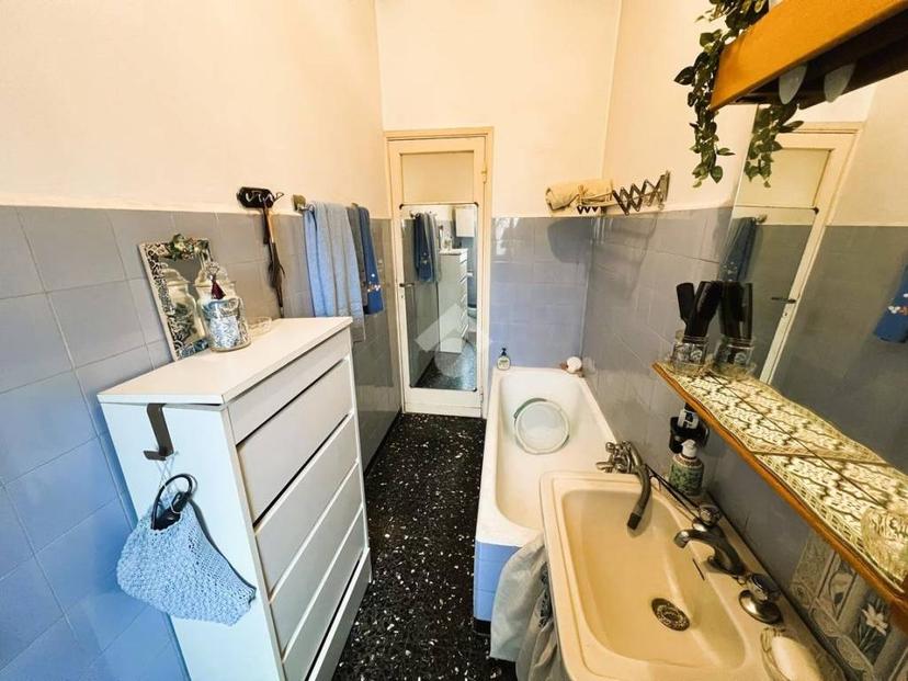 Trilocale via privata san brunone 6, Certosa, Milano