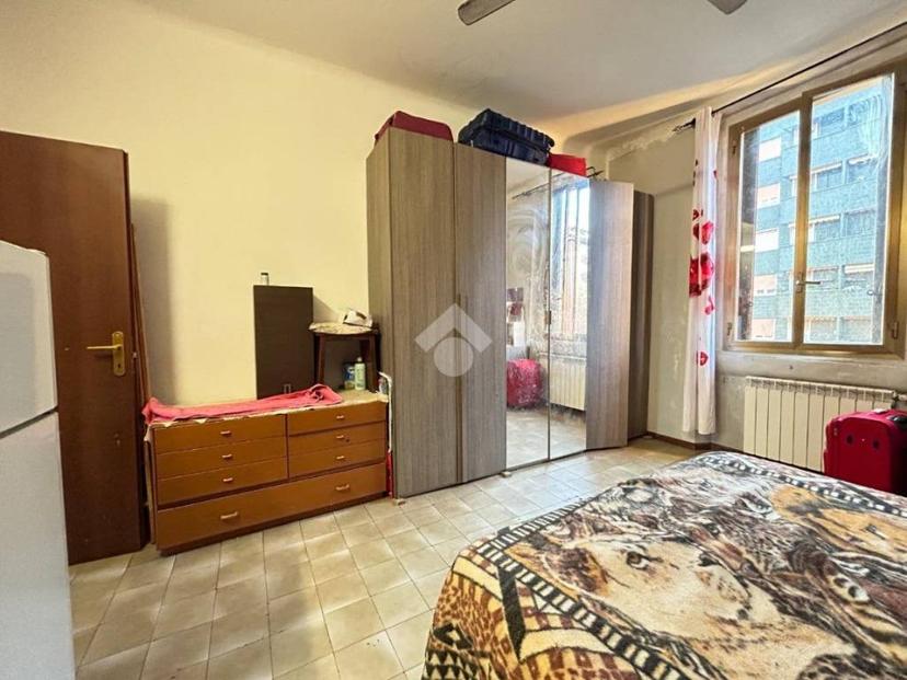 Bilocale via Francesco Gonin 7, Giambellino, Milano