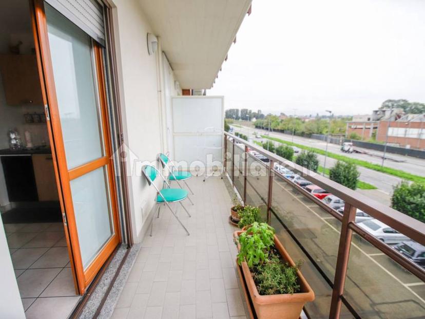 Bilocale Strada del Portone , 29, Mirafiori Sud - Strada del Drosso, Torino