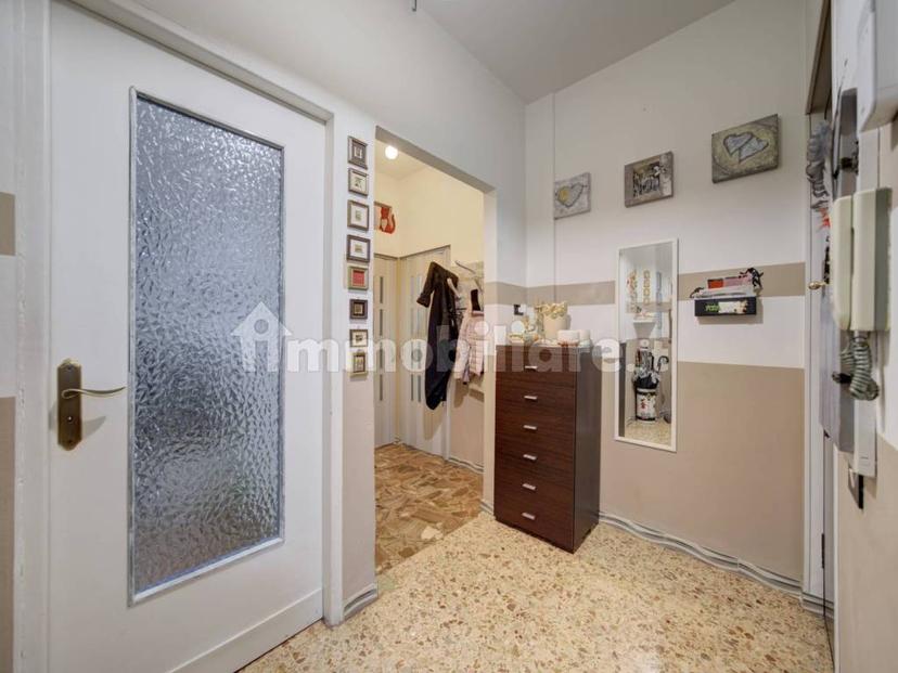 Trilocale via Saorgio 30, Borgo Vittoria, Torino