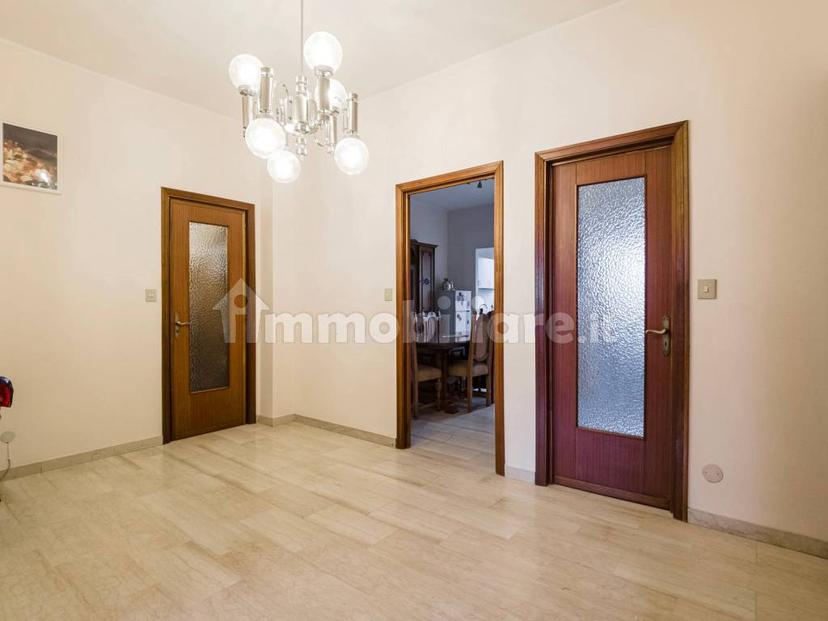 Trilocale via Francesco Demargherita 2, Centro Europa, Torino