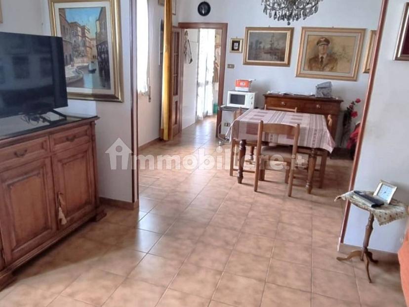 Appartamento via Eleonora Duse, San Donato, Bologna