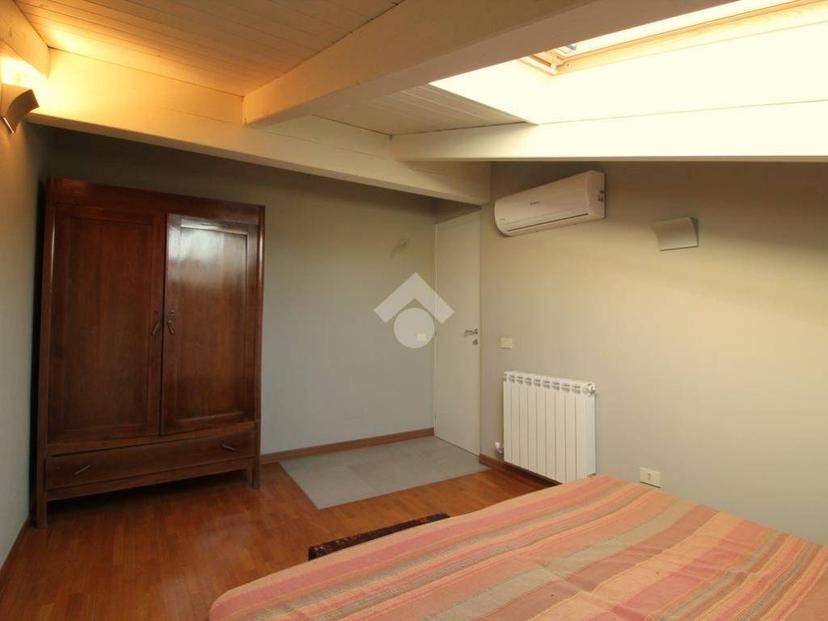 Trilocale Borgo delle Colonne 12, Centro Storico, Parma