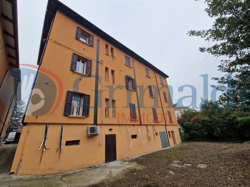 Trilocale via Garibaldi, 212, Centro, Garibaldi, Casalecchio di Reno