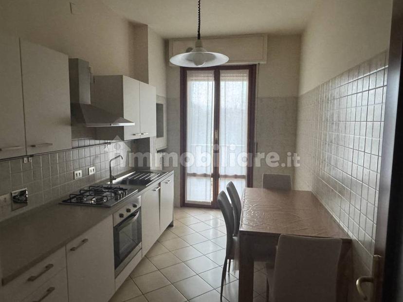 Trilocale via Po, Montanara - Cinghio, Parma