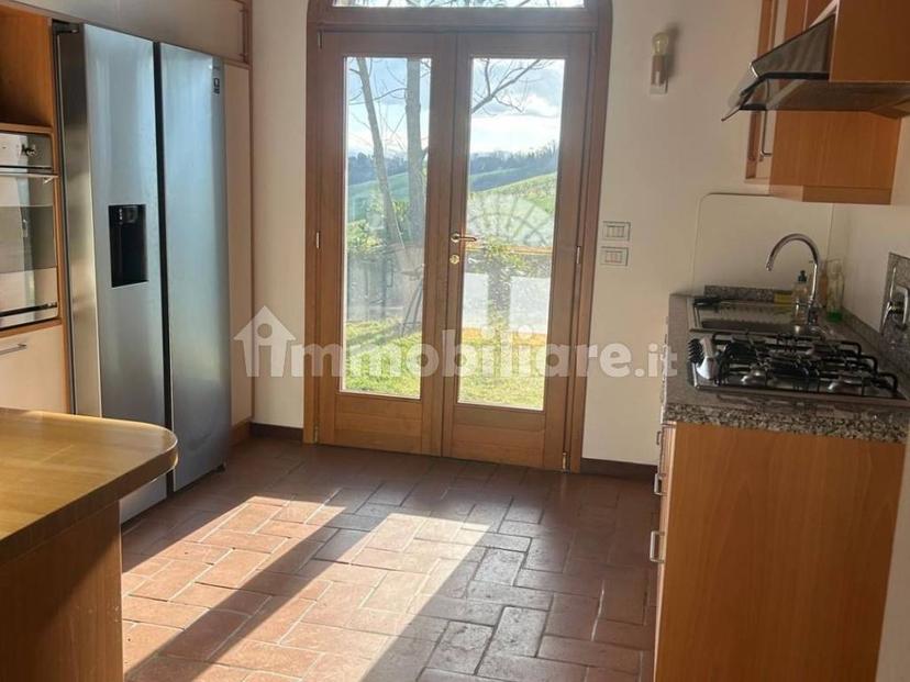 Villa unifamiliare, ottimo stato, 225 m², Colli Castiglione, Bologna