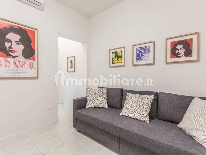 Trilocale via Borgo Nuovo 6, Centro Storico, Bologna
