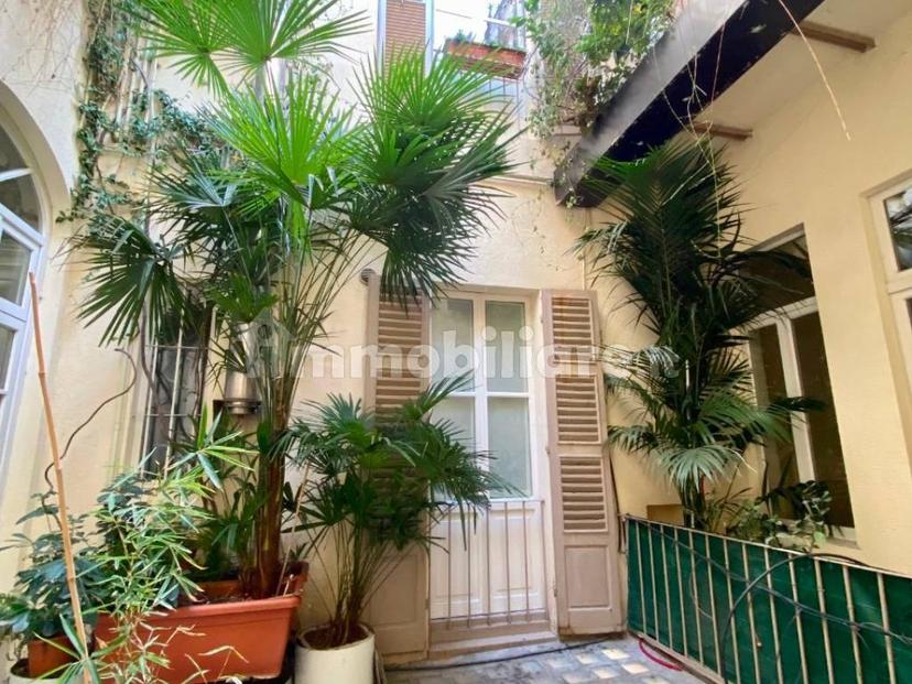 Trilocale 190 m², Centro Storico, Parma