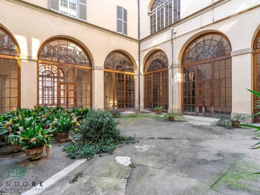 Appartamento piazza san martino, Centro Storico, Bologna