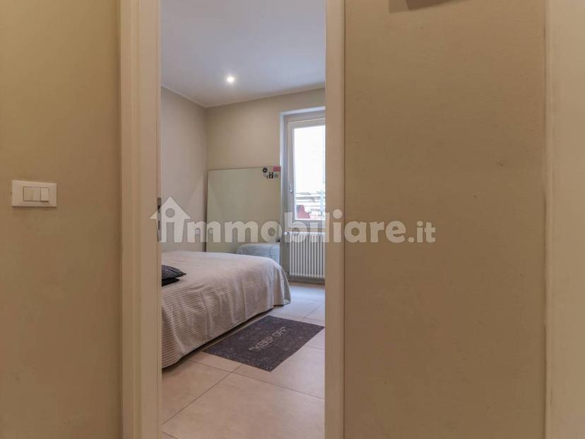 Trilocale via Delle Belle Arti 49, Irnerio, Bologna