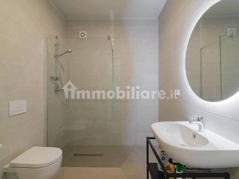 Bilocale via Otricoli 21, Furio Camillo, Roma