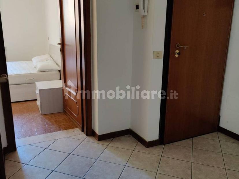 Trilocale via Milite Ignoto 9, Centro, Salsomaggiore Terme