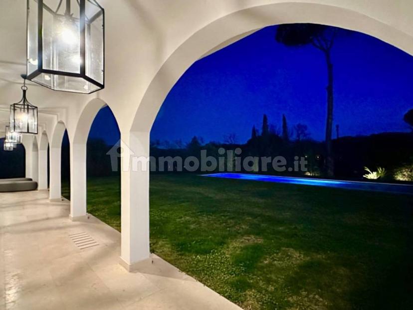 Villa unifamiliare largo dell' olgiata 15, Olgiata, Roma