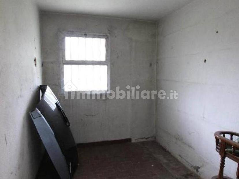 Quadrilocale via Turati 1, Centro, Calderara di Reno