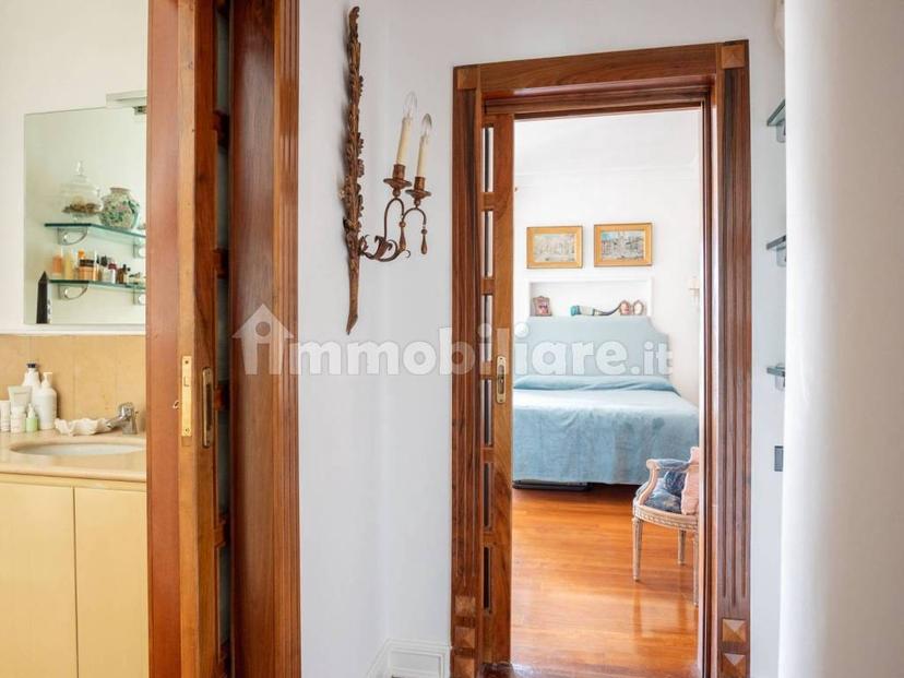 Appartamento via Alessandro Manzoni, Posillipo, Napoli