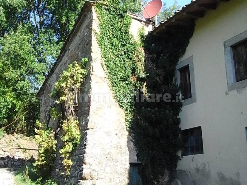 Casa colonica, da ristrutturare, 400 m², Borgo San Lorenzo