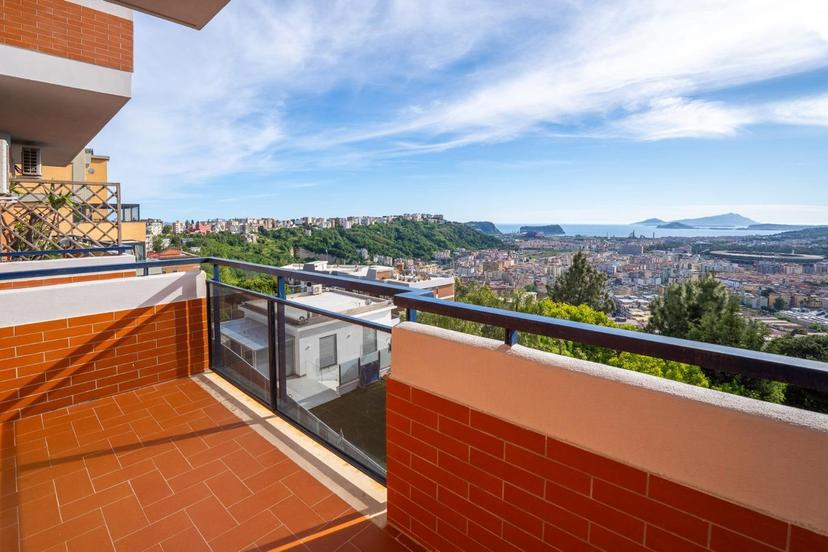 Appartamento in Via Manzoni 50, Napoli