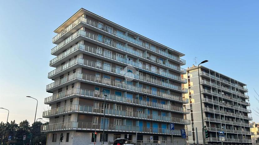 Bilocale in vendita, Viale Evaristo Stefini 3, Milano