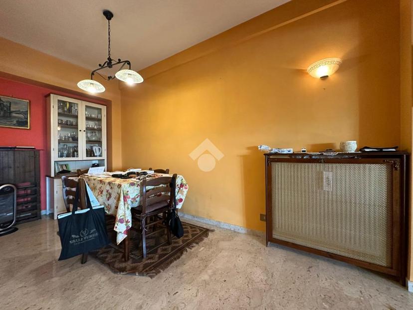Quadrilocale in vendita, Via Canelli 36, Roma