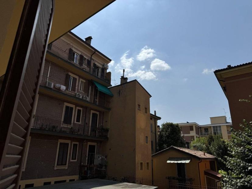 Bilocale in vendita, Via Zambeccari ,2, Bologna