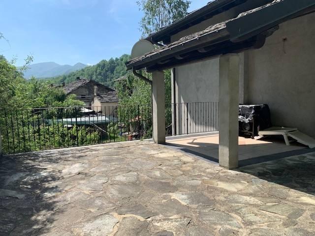 Villa in vendita, Frazione Grangia 25, Traves