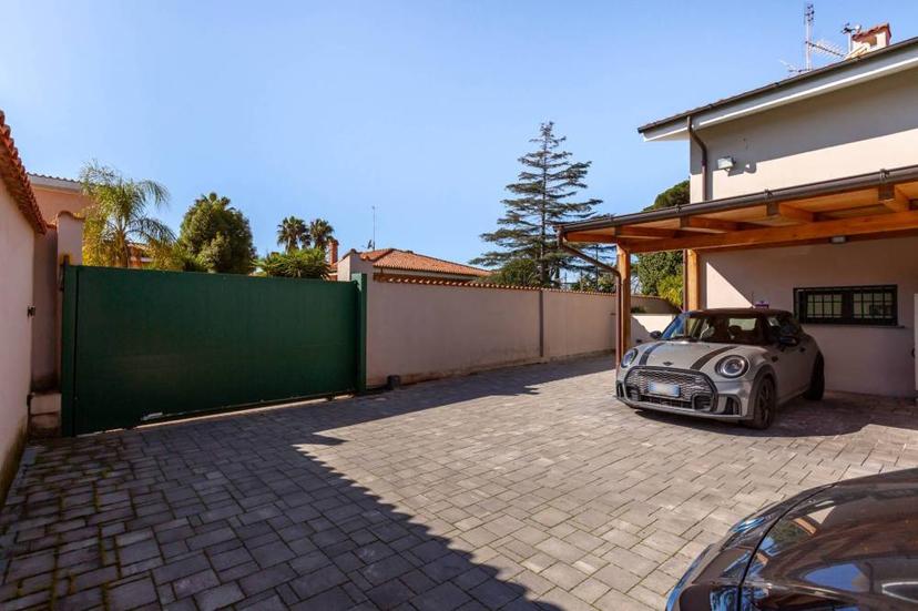 Vendita villa singola Via Orazio Vecchi Roma (RM)