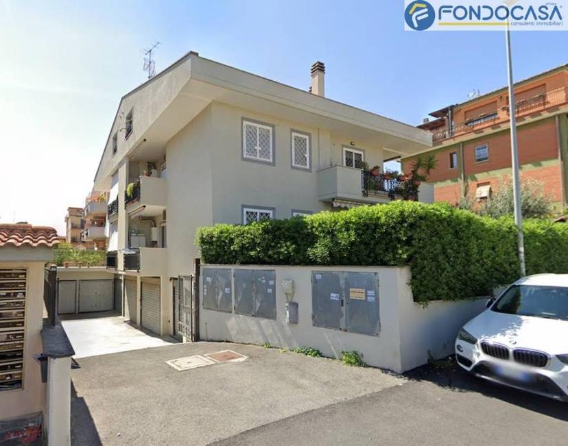 Vendita appartamento Via Canicatti' Roma (RM)