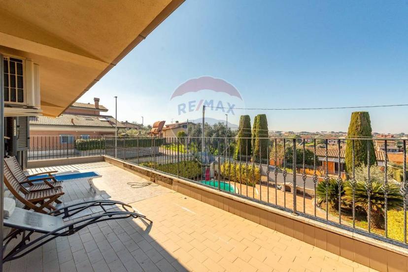 Vendita villa singola Via Cesare Crescenzi Frascati (RM)