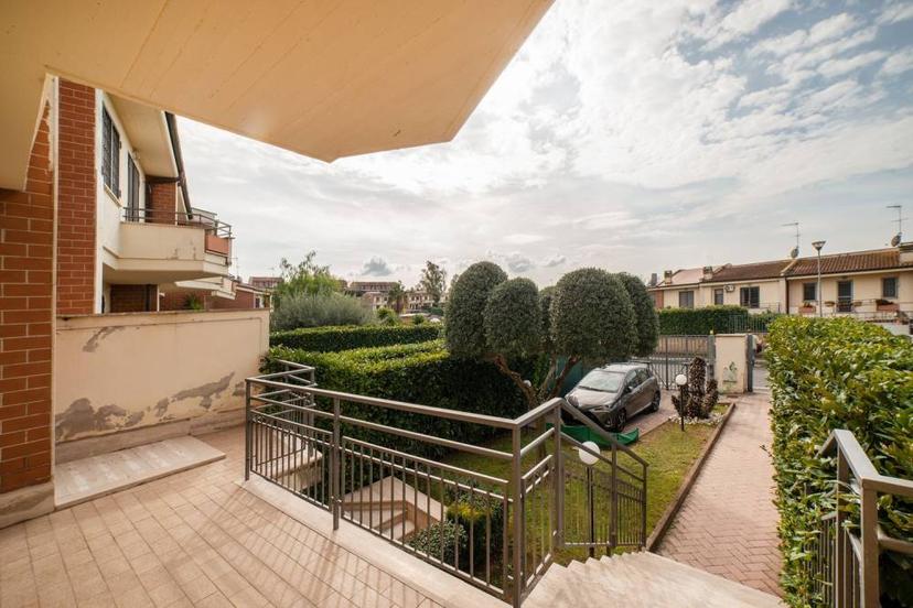 Vendita villa a schiera Pier Lorenzo de Vita Roma (RM)
