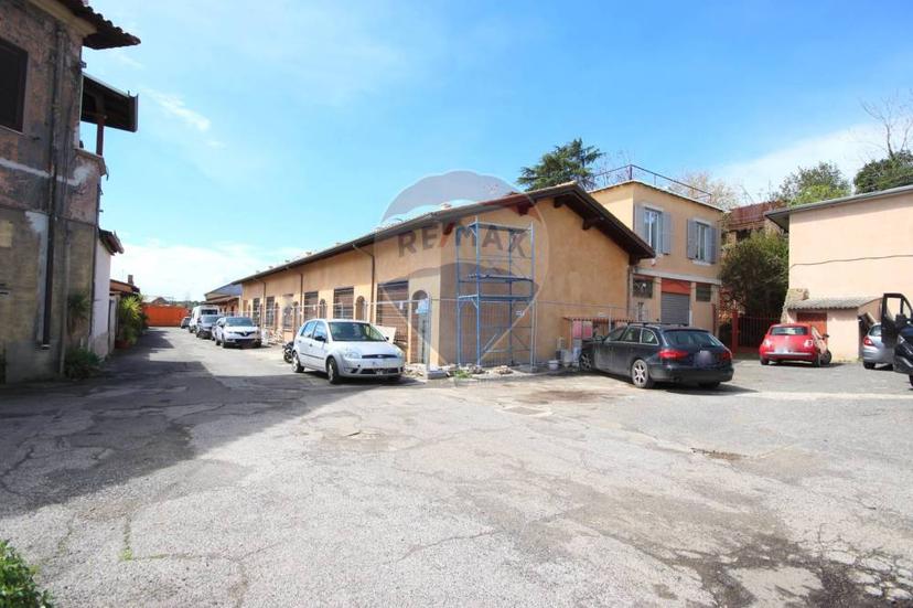 Vendita casa semindipendente Via Anicio Paolino Roma (RM)