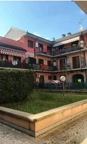 Vendita appartamento Piazza Mazzini 6 6 Dairago (MI)