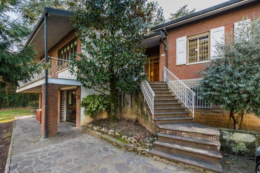 Vendita villa singola Via L. da Vinci 27/1 Casalecchio di Reno (BO)