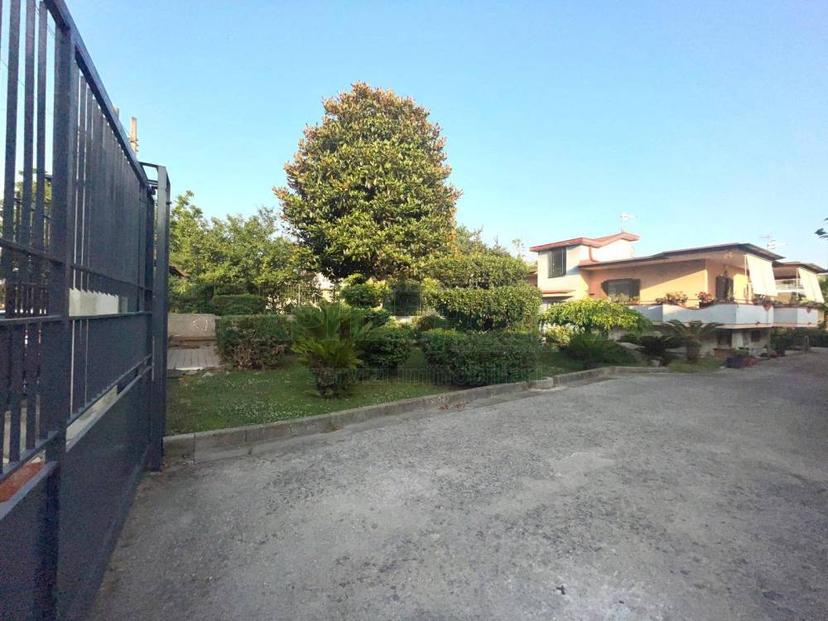 Vendita villa singola Pomigliano d'Arco (NA)